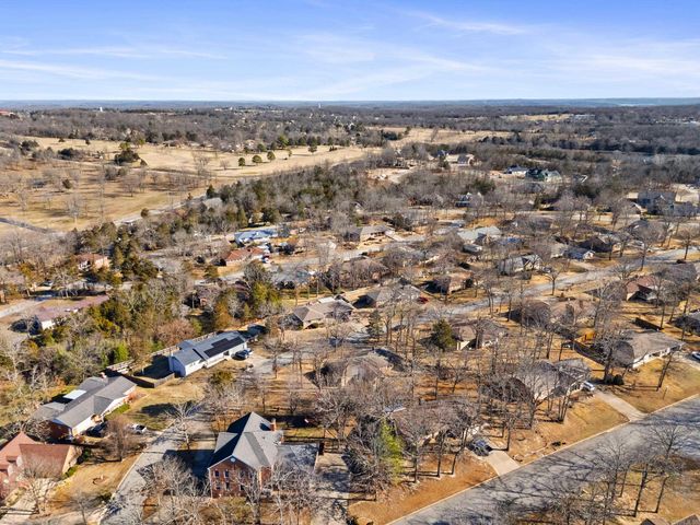 1710 Ashbriar Drive, Mountain Home, AR 72653