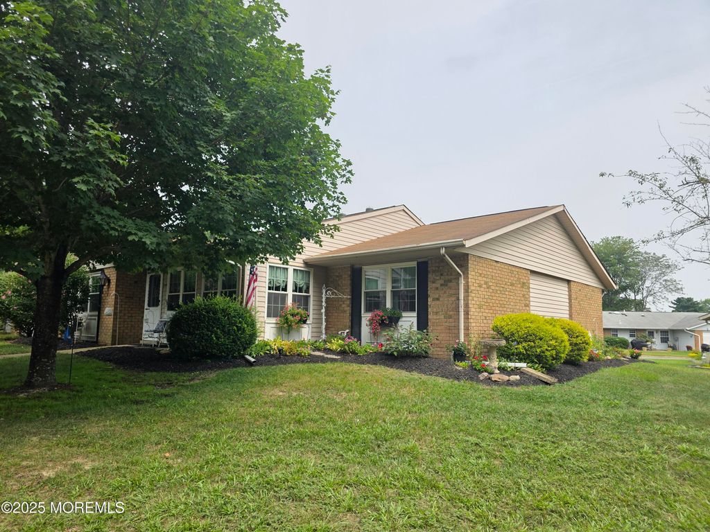 83B Cambridge Circle, Manchester, NJ 08759