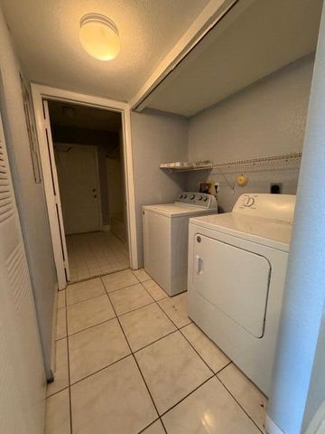 3282 NW 75th Way, Hollywood, FL 33024