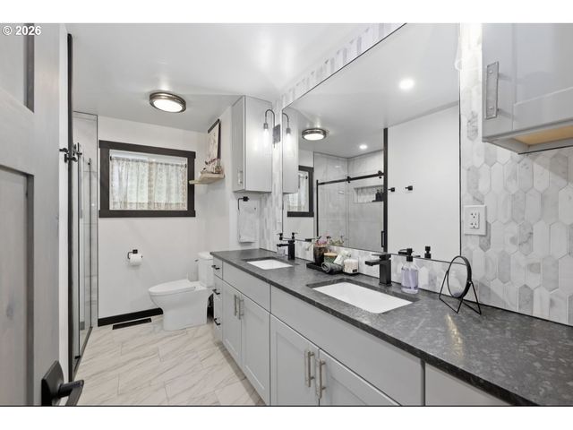 33192 WILKINS Rd, Eugene, OR 97408
