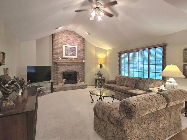 601 Lisson, New Lenox, IL 60451