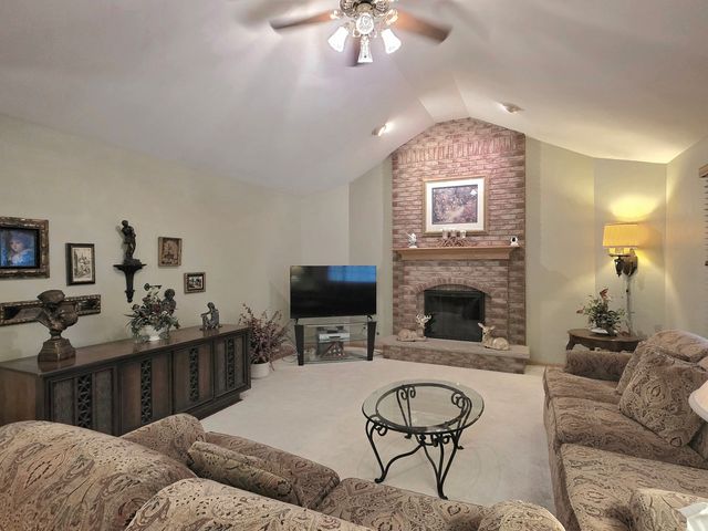 601 Lisson, New Lenox, IL 60451