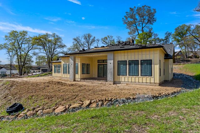 13016 Austin Forest Cir, Auburn, CA 95602