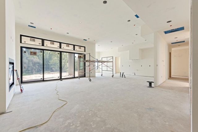 13016 Austin Forest Cir, Auburn, CA 95602