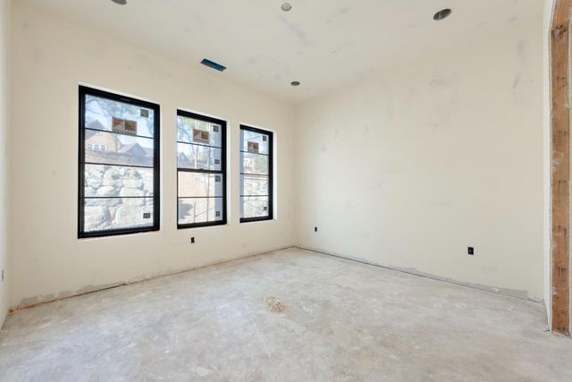 13016 Austin Forest Cir, Auburn, CA 95602