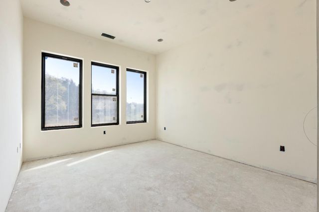 13016 Austin Forest Cir, Auburn, CA 95602