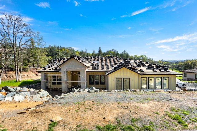 13016 Austin Forest Cir, Auburn, CA 95602