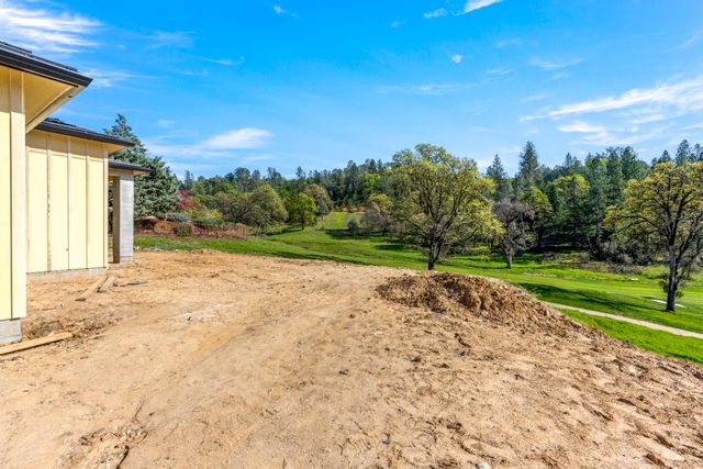 13016 Austin Forest Cir, Auburn, CA 95602