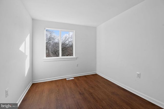 8912 CENTERWAY RD, Gaithersburg, MD 20879