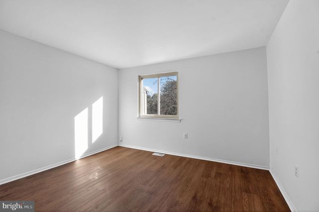 8912 CENTERWAY RD, Gaithersburg, MD 20879