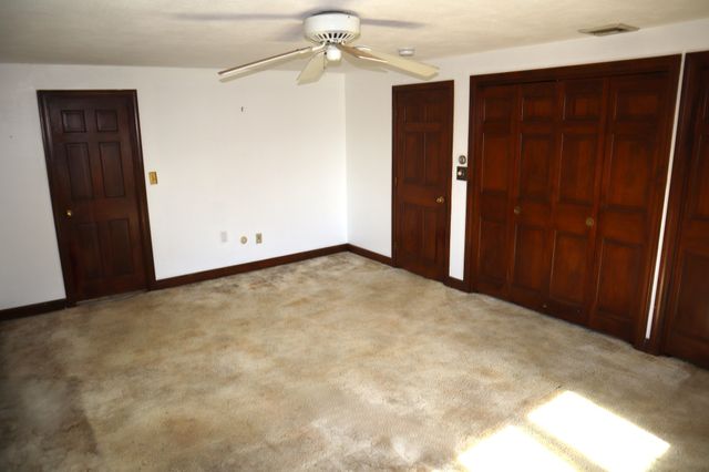 22 Pitcairn St, Revere, MA 02151