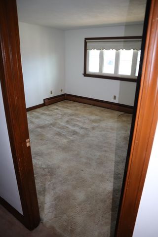 22 Pitcairn St, Revere, MA 02151