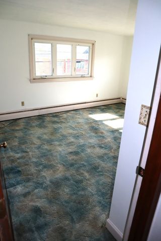 22 Pitcairn St, Revere, MA 02151