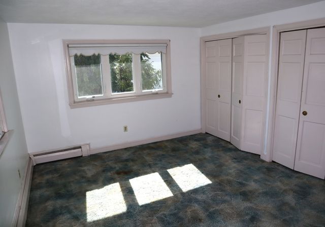 22 Pitcairn St, Revere, MA 02151