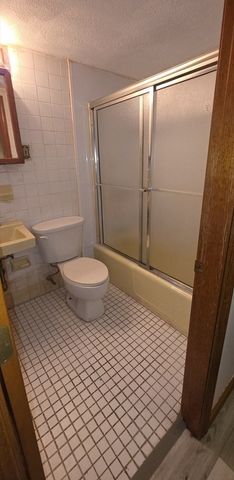 22 Pitcairn St, Revere, MA 02151
