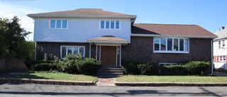 22 Pitcairn St, Revere, MA 02151