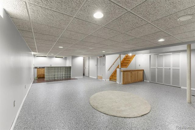 8786 N Evangeline Street, Dearborn Heights, MI 48127
