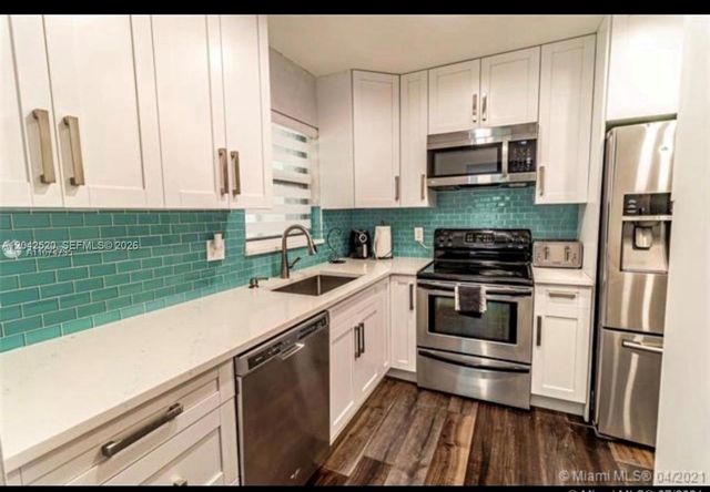 3833 Cocoplum Cir 3593, Coconut Creek, FL 33063