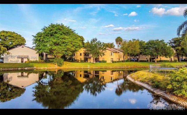 3833 Cocoplum Cir 3593, Coconut Creek, FL 33063