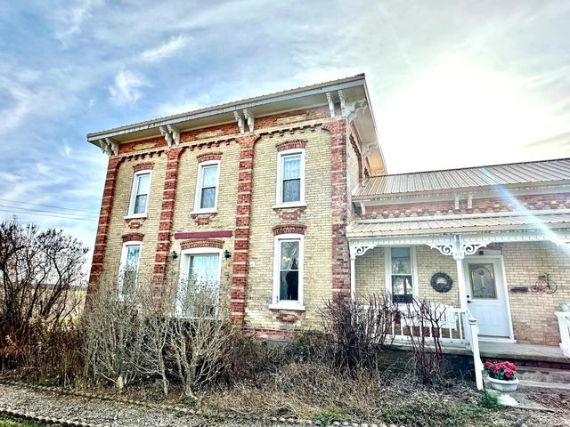 5821 Dixon Road, Juniata Twp, MI 48768