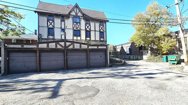 410 N Raynor Avenue 1W, Joliet, IL 60435