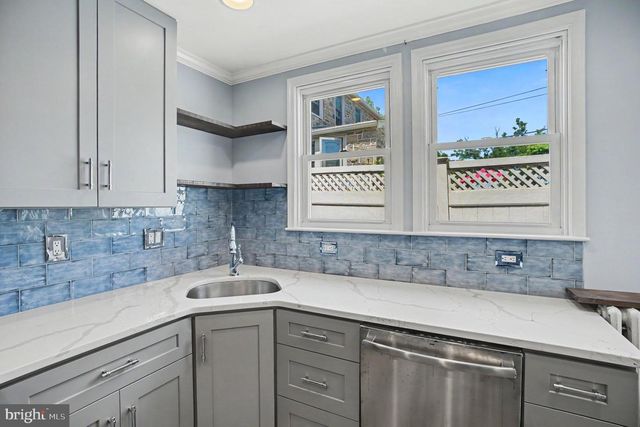 210 E 11TH AVE, Conshohocken, PA 19428