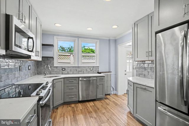 210 E 11TH AVE, Conshohocken, PA 19428