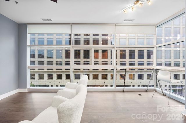 333 W Trade Street 500, Charlotte, NC 28202
