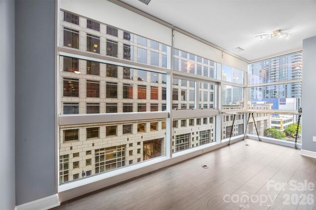 333 W Trade Street 500, Charlotte, NC 28202