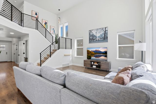 71 N MORNING VIEW DR, Saratoga Springs, UT 84045