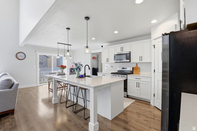 71 N MORNING VIEW DR, Saratoga Springs, UT 84045