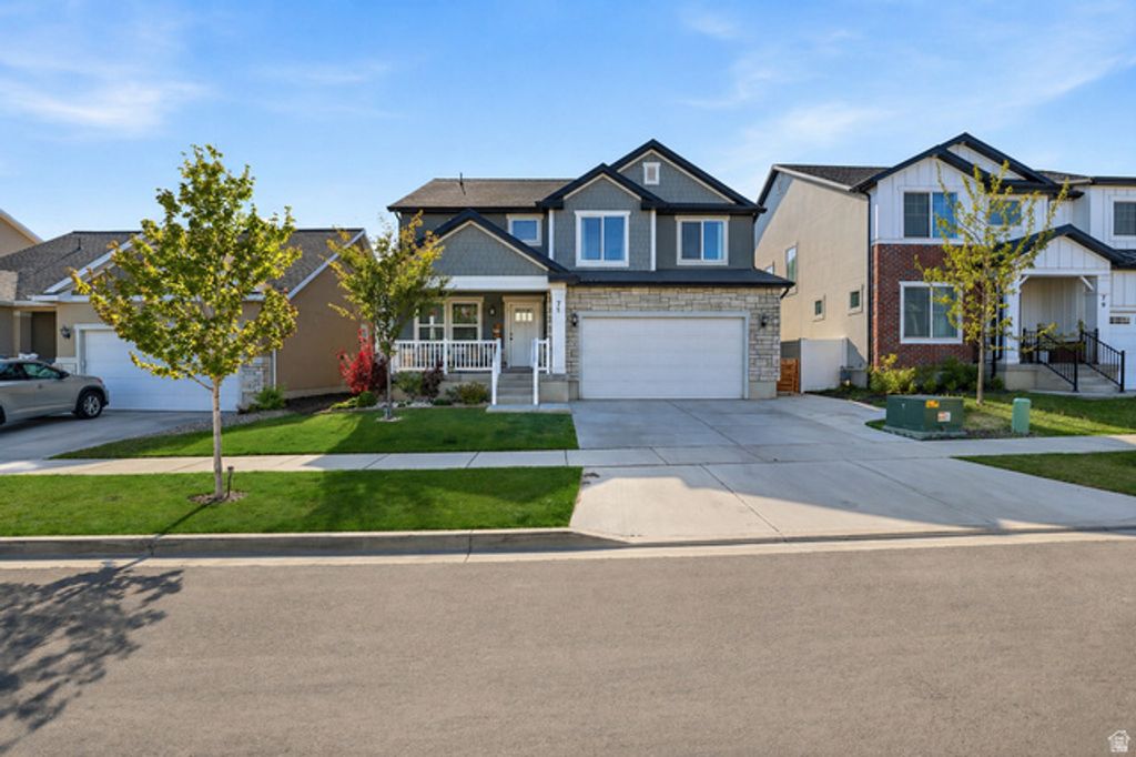 Image 33 of property listing at 71 N MORNING VIEW DR, Saratoga Springs, UT 84045