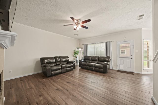 3530 Chatwood, Pearland, TX 77584