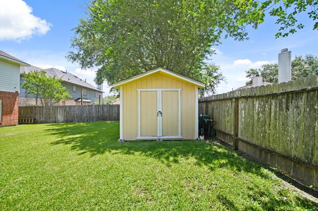 3530 Chatwood, Pearland, TX 77584