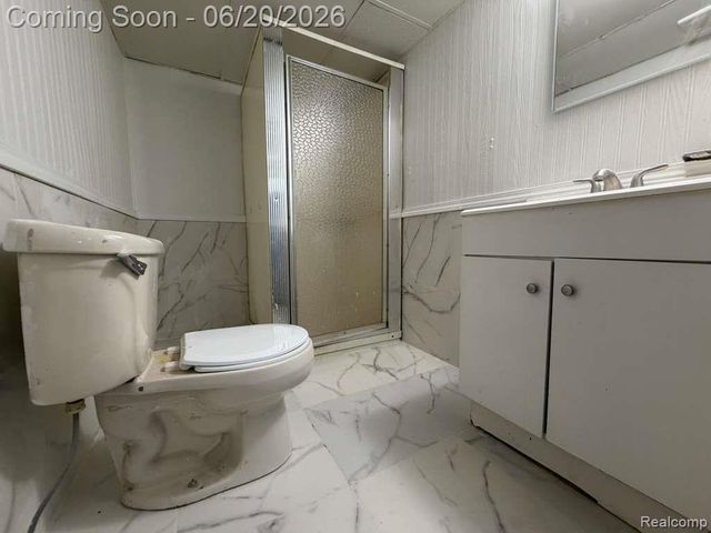8307 S Essex Avenue, Warren, MI 48089