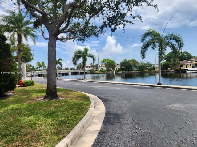 160 Cypress Club Drive 608, Pompano Beach, FL 33060