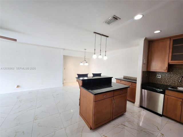 160 Cypress Club Drive 608, Pompano Beach, FL 33060