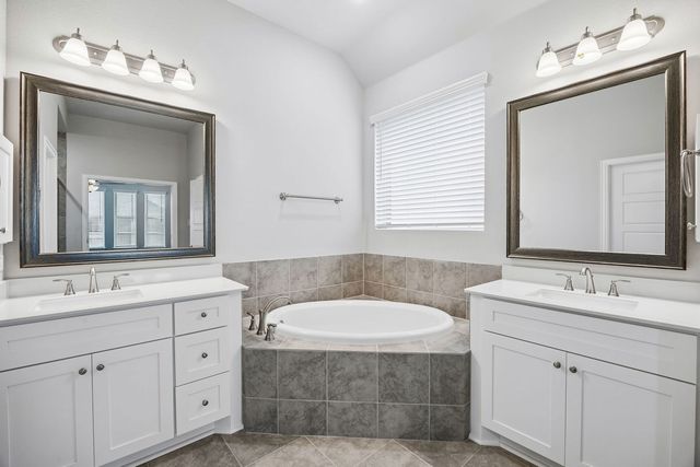 1335 Chisos Way, Heath, TX 75126