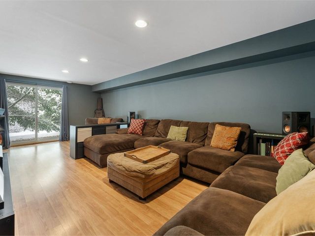 154 Juniper Drive, South Burlington, VT 05403