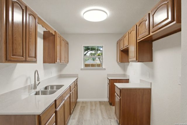 438 CRESTHILL RD, San Antonio, TX 78220