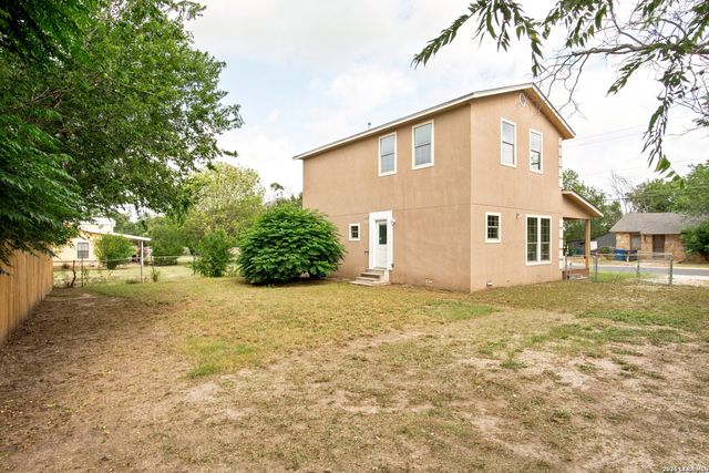 438 CRESTHILL RD, San Antonio, TX 78220