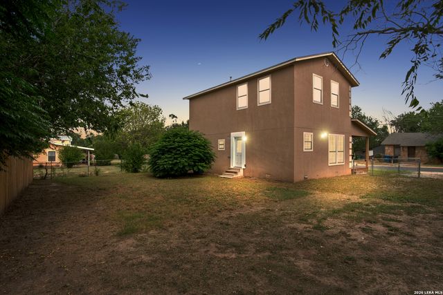 438 CRESTHILL RD, San Antonio, TX 78220