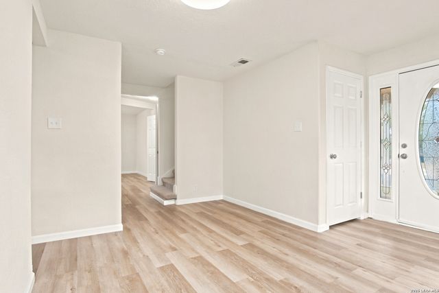 438 CRESTHILL RD, San Antonio, TX 78220