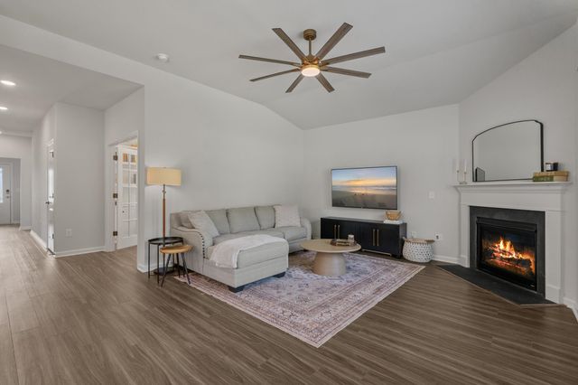 208 Wagner Cir., Conway, SC 29526