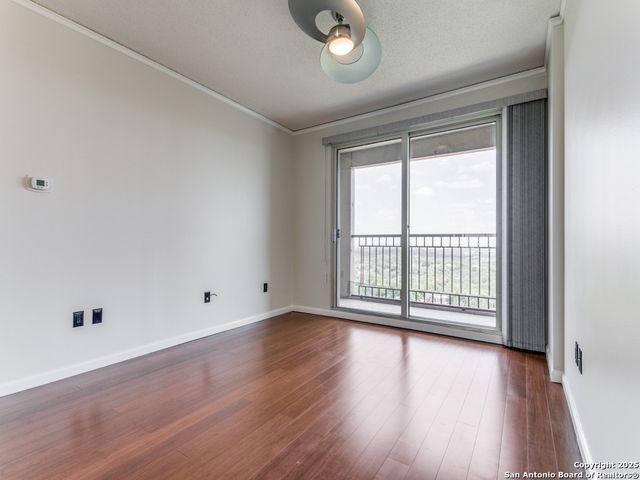 1 Towers Park Ln Apt 1803, San Antonio, TX 78209