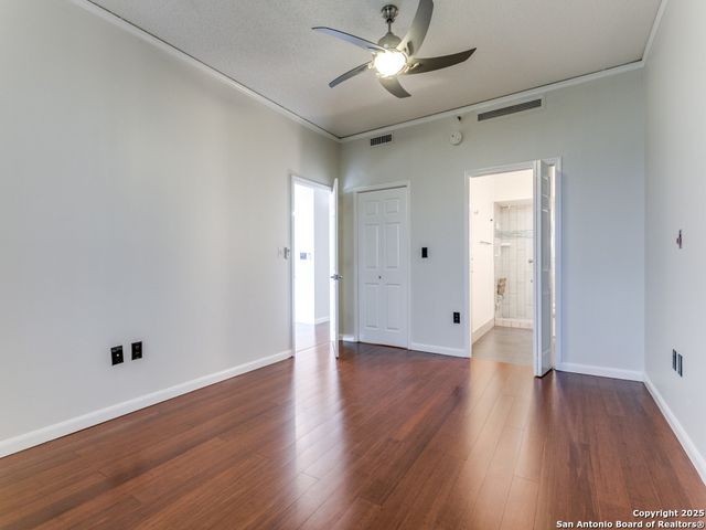 1 Towers Park Ln Apt 1803, San Antonio, TX 78209