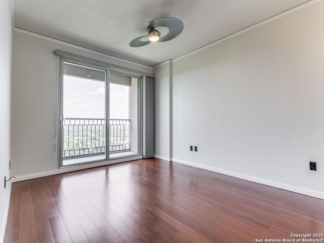 1 Towers Park Ln Apt 1803, San Antonio, TX 78209