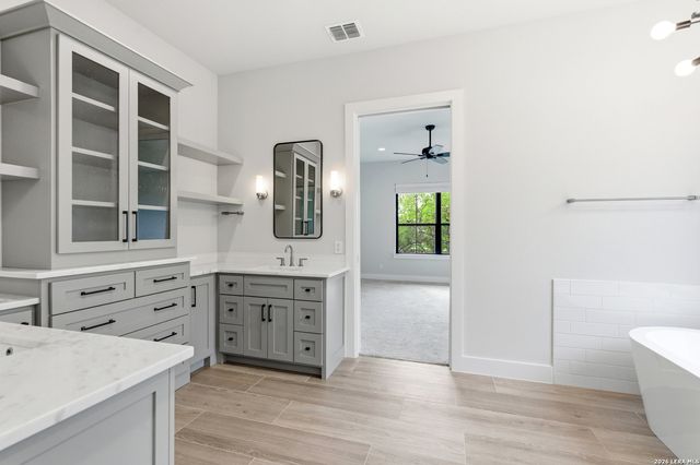 27619 Sunset Loop, San Antonio, TX 78266