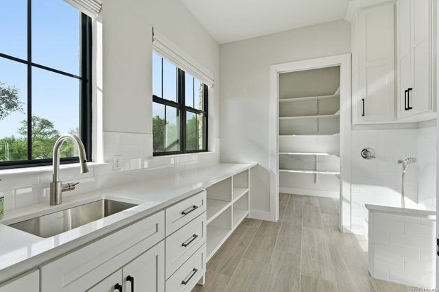 27619 Sunset Loop, San Antonio, TX 78266