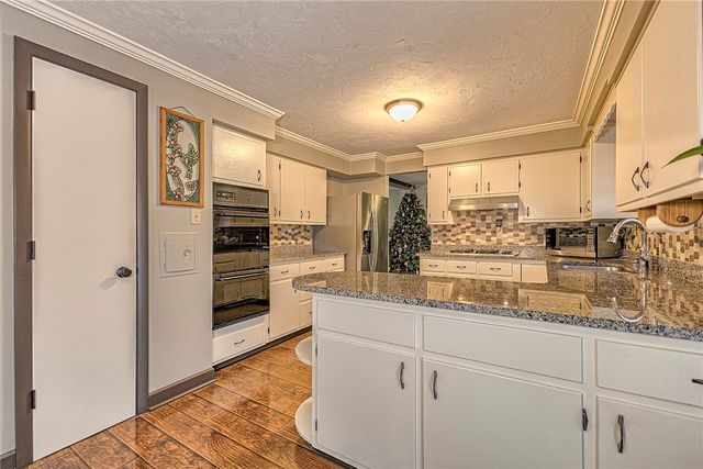 1212 Mountain View Drive, Unity Twp, PA 15601